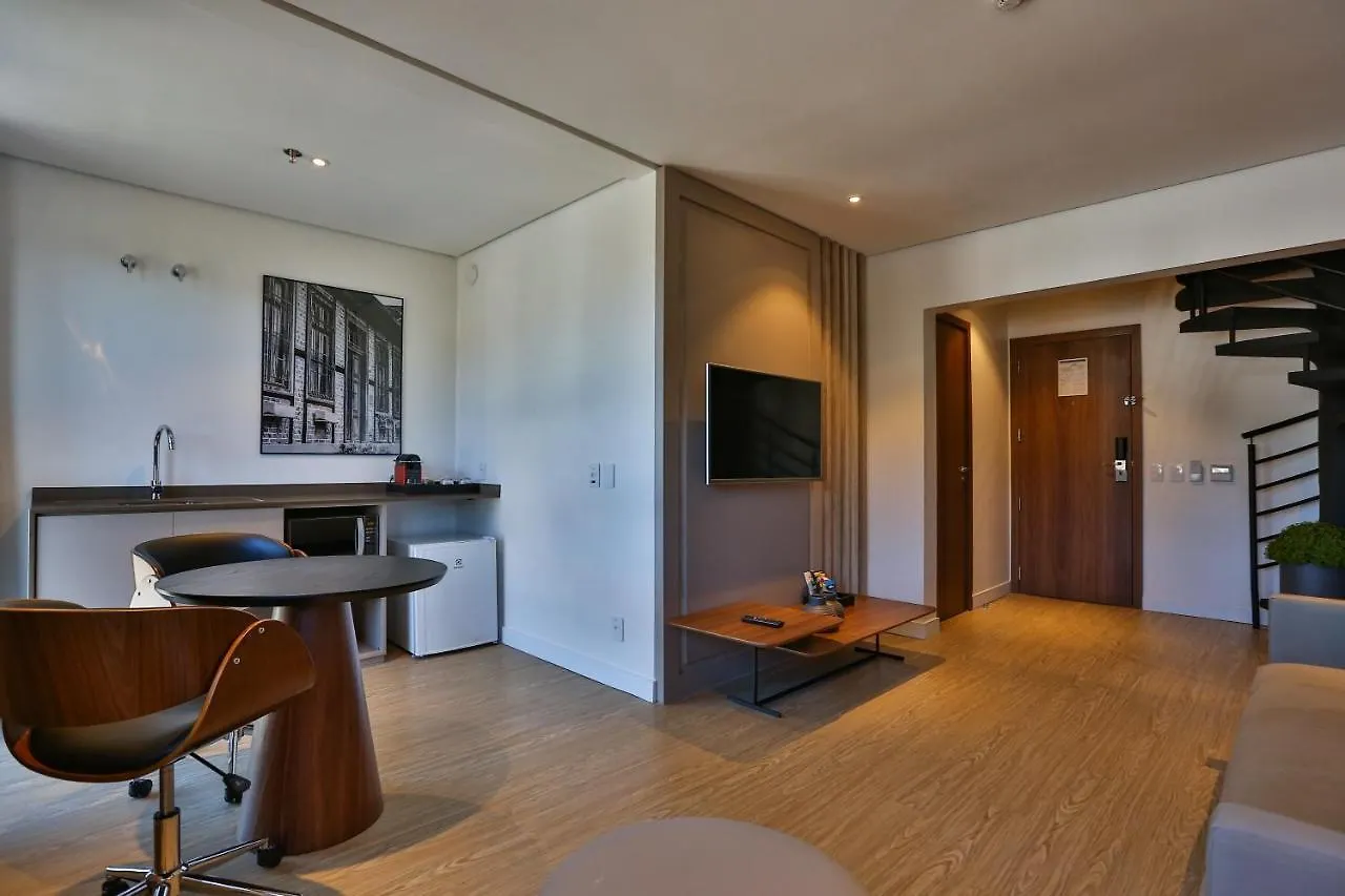 Quality Hotel Blumenau 4*,